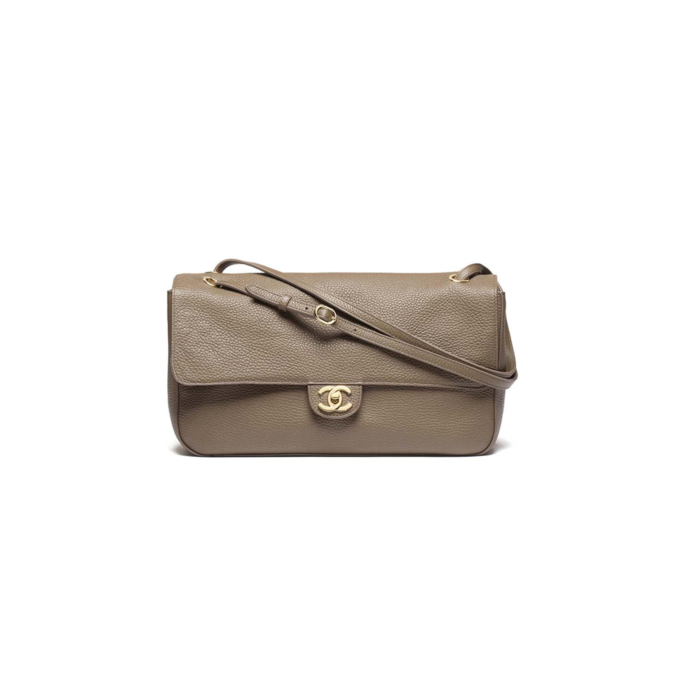 CHANEL MAXI FLAP BAG AS6231 (32*19.5*10cm)